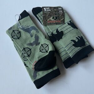 2 Mossy Oak Deer Bears Hunting Novelty Crew Socks